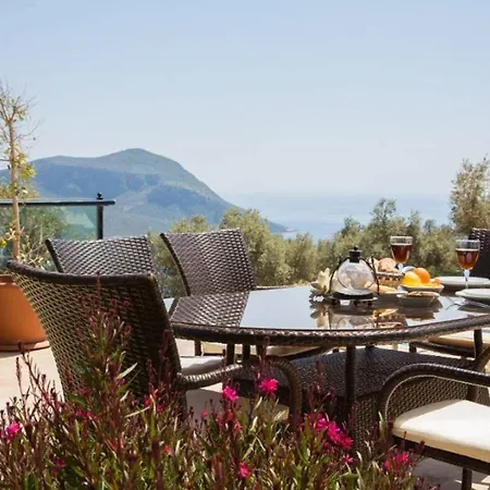 Panorama 3, Ortaalan, Kalkan Βίλα *