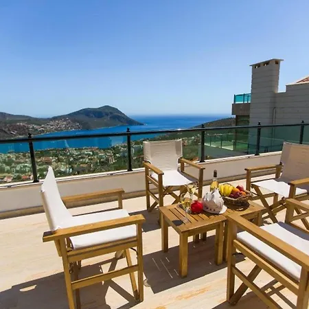 Panorama 3, Ortaalan, Kalkan Βίλα *